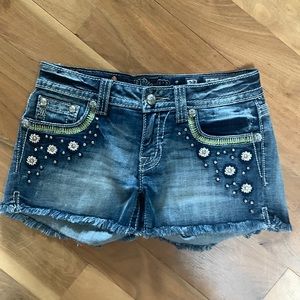 Miss Me rhinestone embroidered Jean shorts size 27